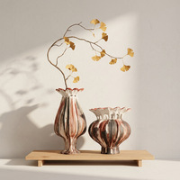Vase en céramique de style Wabi Sabi, design moderne et créatif, peint à la main, avec blocs de couleur, ornement décoratif