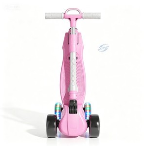 Trottinette stable à 3 roues pour enfants, plateforme extra large antidérapante, guidon réglable, roues en PU lumineuses LED colorées, design pliable - Product Image 3