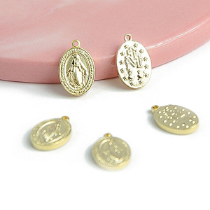 Heilige Jungfrau kleines Zubehör Edelstahl religiöse Medaillen benutzer definierte Metall Handwerk Anhänger Charme benutzer definierte religiöse Medaillen Großhandel - Product Image 1