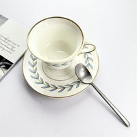 Ensemble de couverts jetables écologiques modernes en acier inoxydable 430, boîte cadeau, manche incurvé pour les fêtes, couteau à steak argenté, fourchette