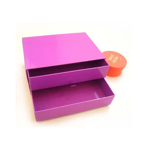 Caja de Regalo para Ropa en Forma de Cajón a Excelente Precio, con Recubrimiento UV en Relieve y Laminación Mate para Envíos y Regalos - Product Image 3