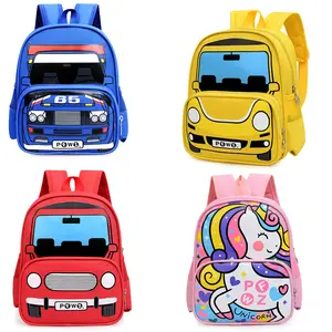 Küçük araba çocuk okul çantası sevimli karikatür anaokulu sırt çantası erkek ve kız rahat sırt çantası