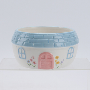 Pot de fleurs en céramique en forme de maison mignonne avec toit en tuiles bleues, porte rose et décor floral – Contenant de <span class=keywords><strong>jardin</strong></span> fantaisie pour plantes d'intérieur - Product Image 6