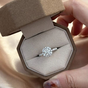 เครื่องประดับสั่งทำพิเศษ แหวนทองแท้ 9k 10k 14k 18k PT ทองคำขาว ทองคำเหลือง ทองคำชมพู เพชรแล็บ/พลอย ผลิตจากโรงงาน - Product Image 1