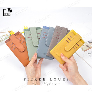 Tarjetero Delgado Pierre Loues de 4 Pulgadas con Múltiples Ranuras para Uso Diario - Product Image 3