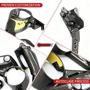 Kit interior de fibra de carbono seca estilo OEM para coche, kit de manijas de puerta y salida de aire acondicionado para Ferrari F8 - Product Image 3