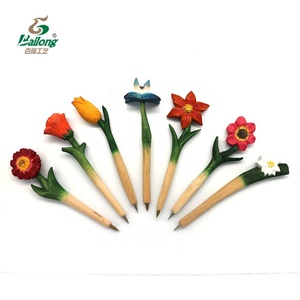 Prezzo <span class=keywords><strong>di</strong></span> fabbrica naturale intagliato a <span class=keywords><strong>mano</strong></span> dipinta <span class=keywords><strong>di</strong></span> rosa penna del regalo del fiore <span class=keywords><strong>di</strong></span> <span class=keywords><strong>legno</strong></span> - Product Image 1