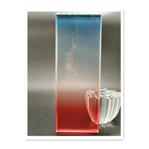 Vidrio laminado de color con película láser de colores - Product Image 4