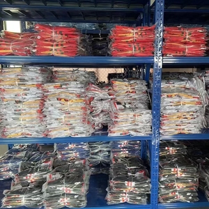 เสื้อฟุตบอลชายคอวี แบรนด์ไทย ดีไซน์สีตัดต่อ แขนสั้น ผ้าโพลีเอไมด์ ของใหม่ ไม่เคยใช้งาน - Product Image 4