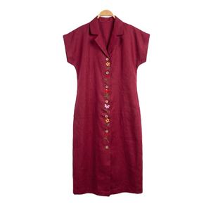 Robe en lin brodée pour femmes |   Robe midi vintage à boutons sur le devant |   Robe d'été décontractée à manches courtes |   Vente en gros OEM - Product Image 1