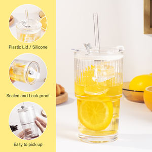 Vaso de Vidrio con Rayas Verticales, Tapa Antiderrames, Apto para Alimentos, NOVARE, para Bebidas Frías, Smoothies, Moderno, para Hogar y Oficina - Product Image 1
