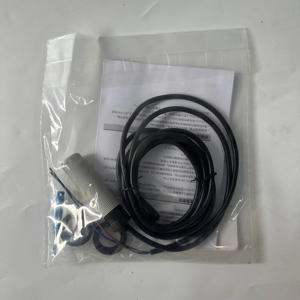 Sensores de proximidad capacitivos cilíndricos nuevos y originales -- - Product Image 1