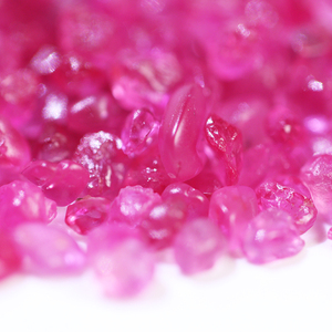 Đá Quý Tự Nhiên Chất Lượng Hàng Đầu Đá Sapphire Màu Hồng Nguyên Liệu Thô Làm Trang Sức - Product Image 3