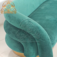 Canapé de luxe moderne à deux places pour la mariée et le marié, pieds dorés, velours bleu, pour hôtel, salon, location d'événements