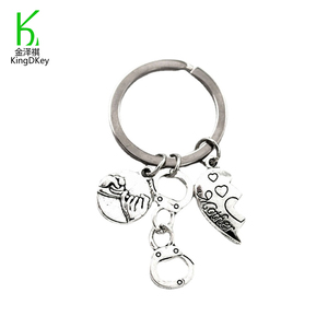 Phong Cách Mới Kim Loại Cặp Đôi Keyring Còng Tay Mặt Dây Chuyền Bạn Bè Lưu Niệm <span class=keywords><strong>Key</strong></span> Chain Phong Cách Còng Tay <span class=keywords><strong>Keychain</strong></span> - Product Image 3