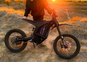Leopard XE PRO 72V55Ah 20Kw Cloud Leopard, Motocicleta Todoterreno Rápida de 100 km/h, 12 Velocidades, Batería 100% de Litio, Emoto - Product Image 4