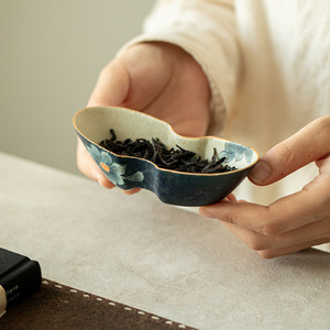 Hand-Painted Ceramic Tea Spoon Hand-Painted Silver Ingot Tea Lotus Household Kung Fu Tea Appreciation Device - Product Image 4