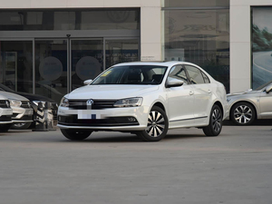 Volkswagen Sagitar 280TSI DSG Comfort Sedan d'occasion 2018, véhicule familial compact Agile Turbo - Product Image 4