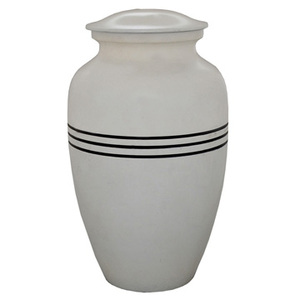 Urnes funéraires en laiton - Fournitures religieuses faites à la main pour l'église - CRU-1069 - Product Image 1