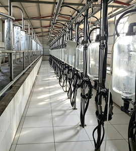Macchina per la Mungitura a Montaggio Centrale: Protegge la Salute delle Mucche da Latte, Migliora la Qualità del Latte, Garantisce la Purezza e la Sicurezza del Latte Grezzo dalla Fonte - Product Image 1