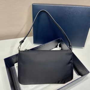 Bolsos de Mujer de Alta Gama, Bolso de Mano de Cuero Genuino Negro, Bolsos de Mano para Mujer, Bolso de Gimnasio de Lujo, Bolso de Hombro de Cuero - Product Image 1
