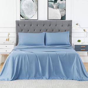 Parure de lit quatre pièces en pur coton rafraîchissant 2,2 m, couleur unie, style luxueux, comprenant housse de couette, drap et taies d'oreiller - Product Image 1