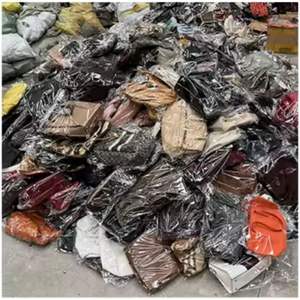 Sacs d'<span class=keywords><strong>Occasion</strong></span> en Gros de Qualité Premium Fournisseur, Unisexe, de Seconde Main, Grade Adulte pour l'Été, Emballés en Balles - Product Image 1