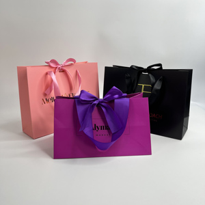 Sacs shopping en papier personnalisés avec impression dorée à chaud, ruban satiné, sacs en papier de luxe pour mariage et anniversaire - Product Image 2