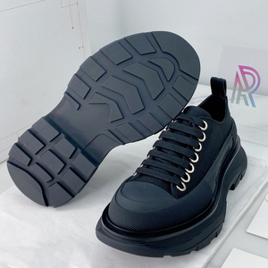 Nueva fábrica que vende al por mayor zapatos deportivos casuales de plataforma para hombre y mujer, de alta calidad, lujosos y a la moda. - Product Image 5