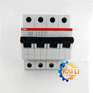 Disjoncteur miniature ABB SH204 D40 4P 40A, boîtier plastique, borne de distribution d'alimentation - Product Image 4