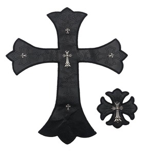 Op Maat Gemaakt Nieuw Modemerk Ontwerp Hardware Pu Lederen Zwart Kruis Borduurwerk Kleding Decoratieve Accessoires Patch - Product Image 1