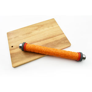 Accessoires de pâtisserie : Rouleau à pâtisserie en silicone gaufré avec 4 anneaux en silicone pour pâtisserie/raviolis, avec <span class=keywords><strong>cercle</strong></span> réglable - Product Image 1