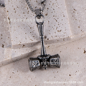 Colgante Martillo de Thor de Acero de Titanio, Collar Unisex con Patrón Retro SP1065 - Product Image 1