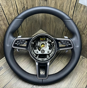 Volante de 3 radios de fibra de carbono y cuero para <span class=keywords><strong>Porsche</strong></span> 718 y Cayenne - Product Image 1