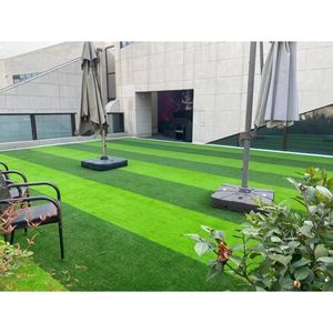 <span class=keywords><strong>Gazon</strong></span> <span class=keywords><strong>synthétique</strong></span> artificiel de 30mm 40mm de hauteur pour décoration de jardin intérieur et extérieur pour arrière-cours et tapis d'aménagement paysager - Product Image 1