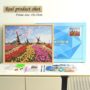 Kit de Pintura de Diamantes Campo de Tulipanes con Molinos de Viento, Taladros Cuadrados Impresos, Marco DIY Incluido, Estilo Paisajístico - Product Image 2