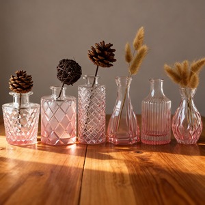 Tavolo centrotavola matrimonio rosa <span class=keywords><strong>vetro</strong></span> Bud <span class=keywords><strong>vasi</strong></span> piccoli <span class=keywords><strong>vasi</strong></span> per <span class=keywords><strong>fiori</strong></span> goffrati fiore trasparente Vintage vaso <span class=keywords><strong>di</strong></span> <span class=keywords><strong>vetro</strong></span> - Product Image 1