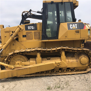 Bulldozer sur chenilles Caterpillar D7G d'occasion, CAT D7G bien entretenu pour les travaux de terrassement - Product Image 4
