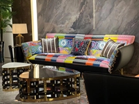 Canapé de designer italien, revêtement en tissu de luxe, haute qualité, élégant, pratique, confortable, essentiel pour le salon
