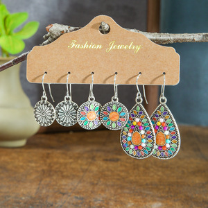 Joyería de Moda, Aretes Colgantes para Mujer, Aleación de Zinc, Cristal, Diamantes de Imitación, Forma de Flor, Juego de Aretes Boho para Fiesta - Product Image 1