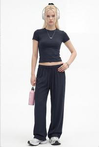 Top Corto de Verano para Mujer, Elástico, Ajustado, con Logotipo Personalizable en Pequeños Lotes - Product Image 4