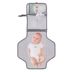 Tapis à langer portable BSCI pour bébé, matelas à langer pliable pour sac à couches, station de change de voyage |   Sangle de poussette - Product Image 3