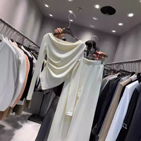 Nouvel ensemble tendance : T-shirt uni à taille irrégulière pour femme + pantalon décontracté ample à taille haute