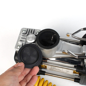 Compresseur d'air pour voiture robuste 12V à double cylindre avec manomètre pour voiture et moto - Product Image 3