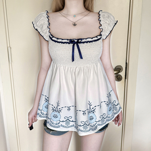 T-shirt vintage Y2K imprimé color block à col carré, nœud sur le devant, taille haute, coupe ajustée - Product Image 4