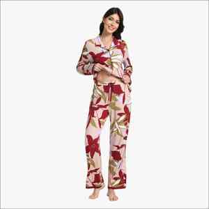 Conjunto de Pijama Premium para Mujer, Tejido en Algodón, Modal y Bambú, Suave y Transpirable, Estampado Personalizado, Manga Corta, Ropa de Dormir Térmica - Product Image 1
