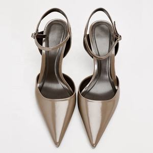 Cinturino alla caviglia in vernice brillante da donna con tacchi medi sottili sandali a punta estivi Sexy colori personalizzati vestono <span class=keywords><strong>décolleté</strong></span> da ufficio - Product Image 2