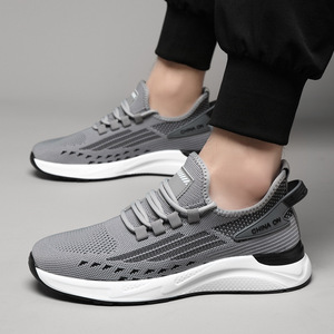 รองเท้าผ้าใบผู้ชายแบบสวม สปอร์ต น้ำหนักเบา รองรับแรงกระแทก กันลื่น สวมใส่สบาย ระบายอากาศดี แฟชั่นทันสมัย ฤดูใบไม้ผลิ ฤดูใบไม้ร่วง สไตล์ลำลอง - Product Image 3