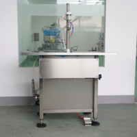 Machine de remplissage pneumatique semi-automatique pour mousse de polyuréthane monocomposant pour l'alimentation et les boissons, neuve