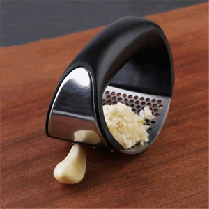 Accessoires de cuisine pratiques <span class=keywords><strong>Presse</strong></span>-<span class=keywords><strong>ail</strong></span> professionnelle en acier inoxydable avec poignée en PP - Product Image 4